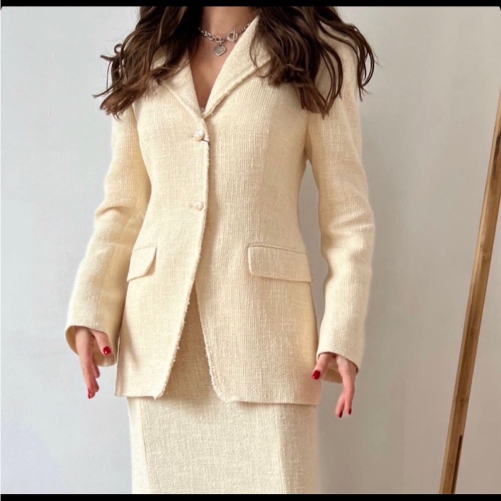 2pc set Nwt ZARA TEXTURED POCKET BLAZER Perl button and matching skirt
